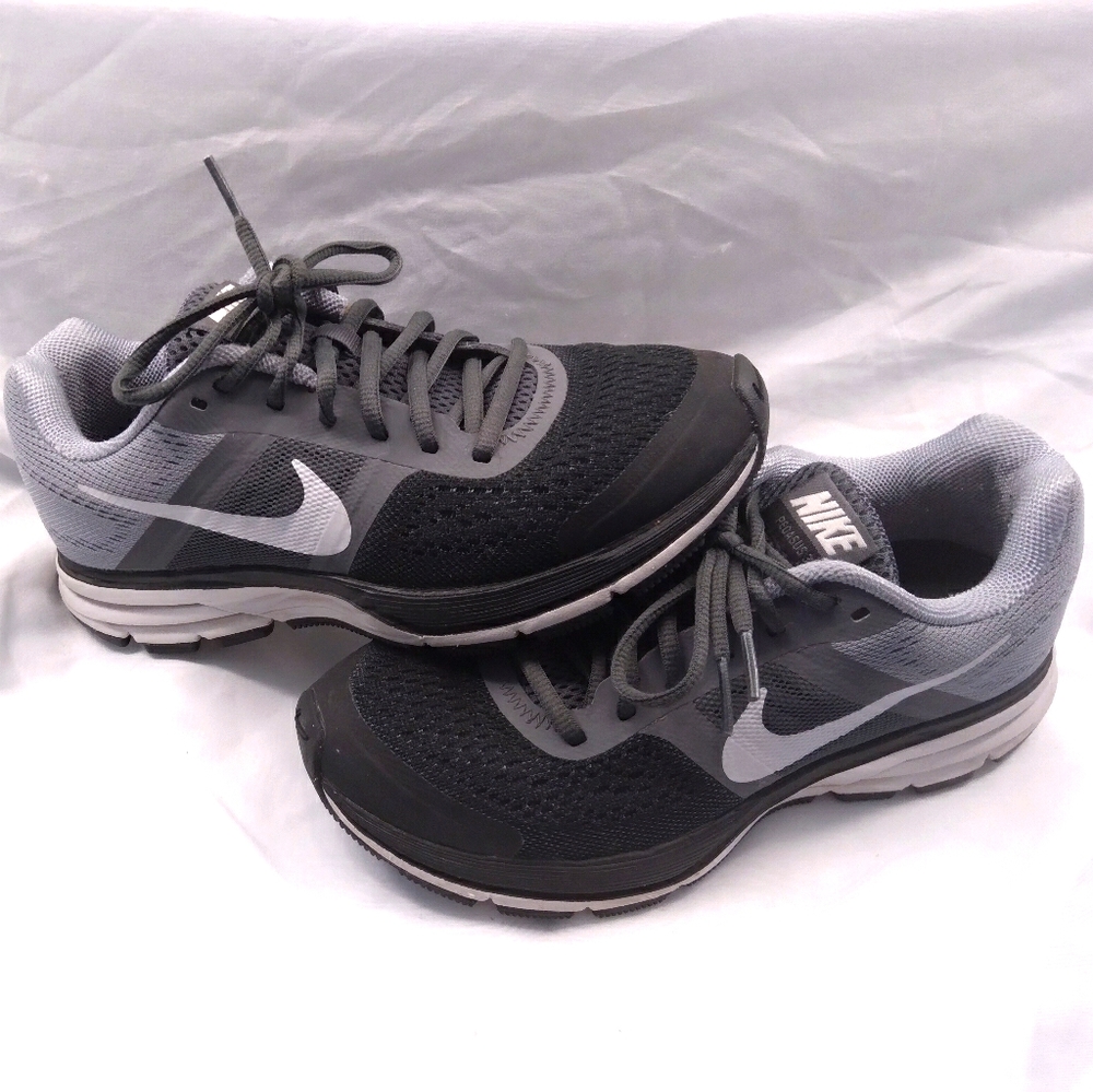 Women's Nike Pegasus 30s